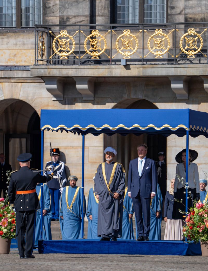 مراسمُ استقبال رسميّةٌ لجلالةِ السُّلطان المعظّم