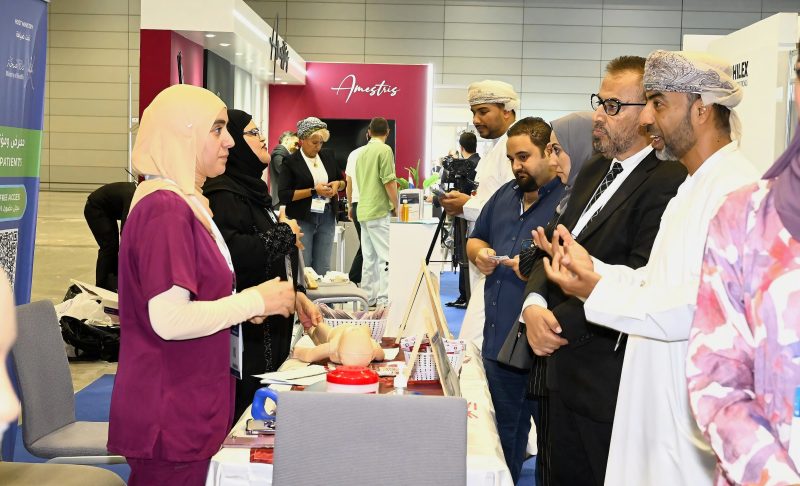 Foreign Ministry's undersecretary opens 14th Oman Health Exhibition