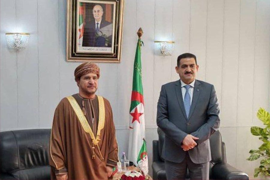 Algeria: Minister of Water Resources received Omani Ambassador