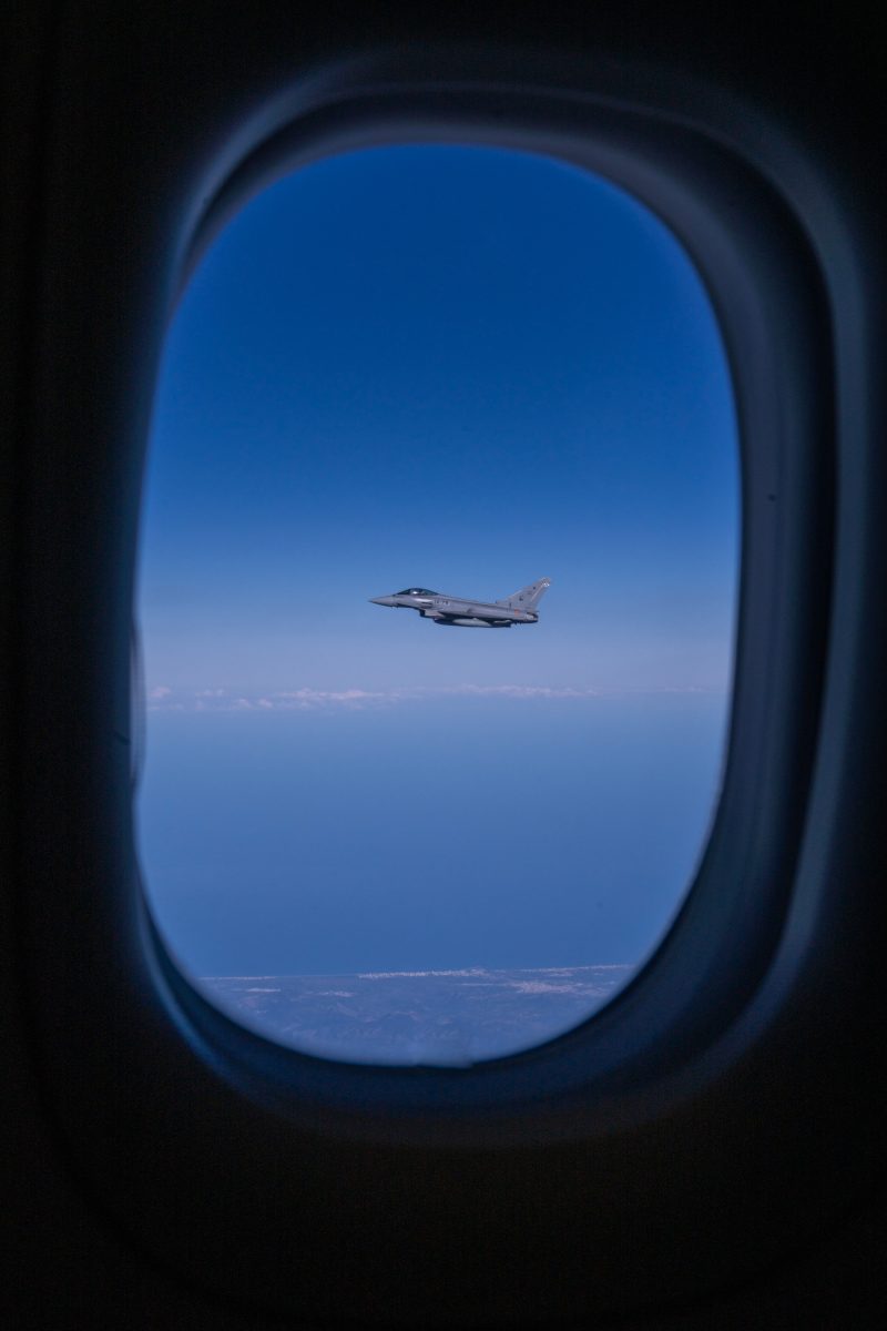 جلالةُ السُّلطان المُعظم يصل إسبانيا