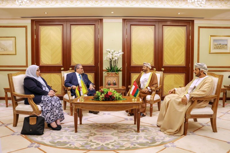 His Majesty receives a written message from the Sultan of Brunei