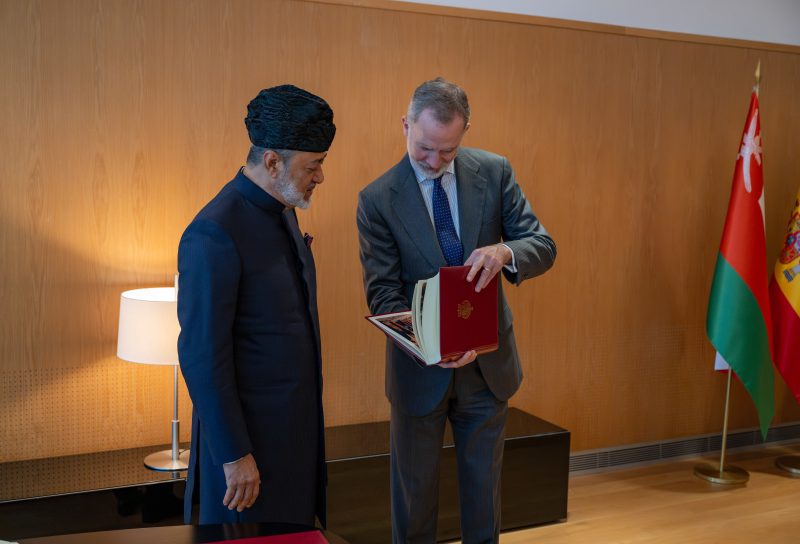 جلالة السُّلطان المعظم يختتم زيارته إلى إسبانيا