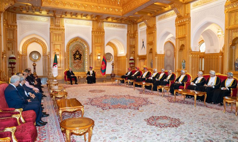 His Majesty and the Algerian President hold discussions