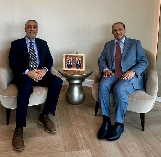 Hungary: Ambassador receives “Oman Airports” delegation