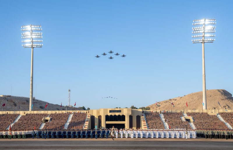 جلالةُ السُّلطان المعظّم القائدُ الأعلى يشملُ برعايته السّامية الاستعراضَ العسكريَّ الكبيرَ بمناسبة اليوم الوطنيّ المجيد