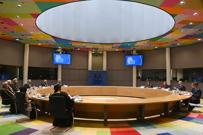 مشاركة سمو السيد اسعد في القمة الخليجية الأوروبية الأولى