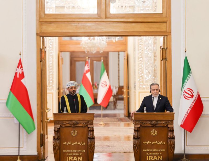 Minister holds official talks with his Iranian counterpart in Tehran