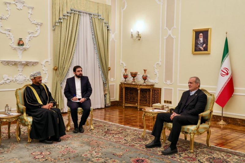 Iranian President receives Foreign Minister