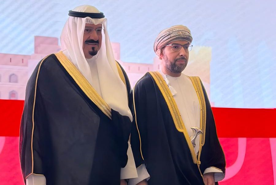 Kuwait: Prime Minister at Oman Embassy National Day celebration