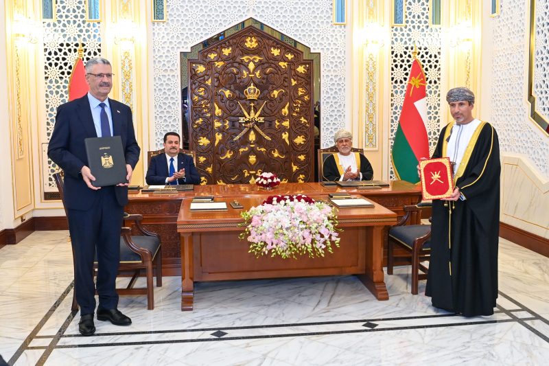 Oman and Iraq sign agreements and Memoranda of Understanding