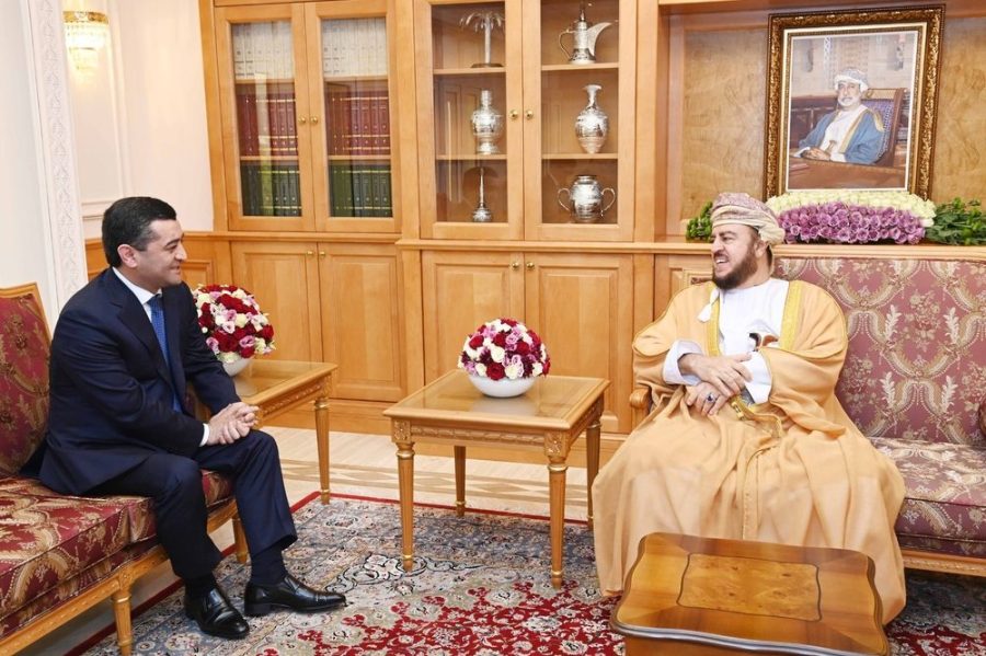 Sayyid Asaad receives Foreign Minister of Uzbekistan