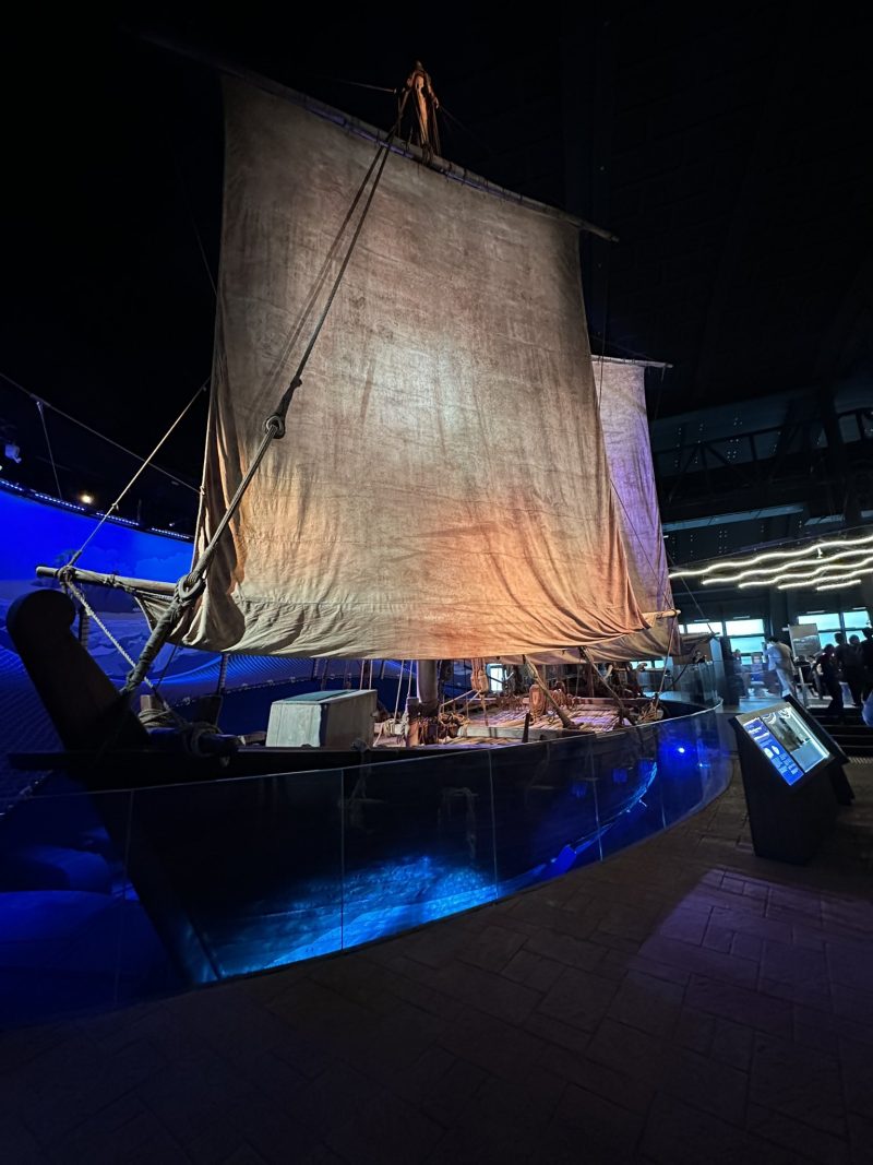 سنغافورة: أعضاء السفارة يحضرون افتتاح Singapore Oceanarium