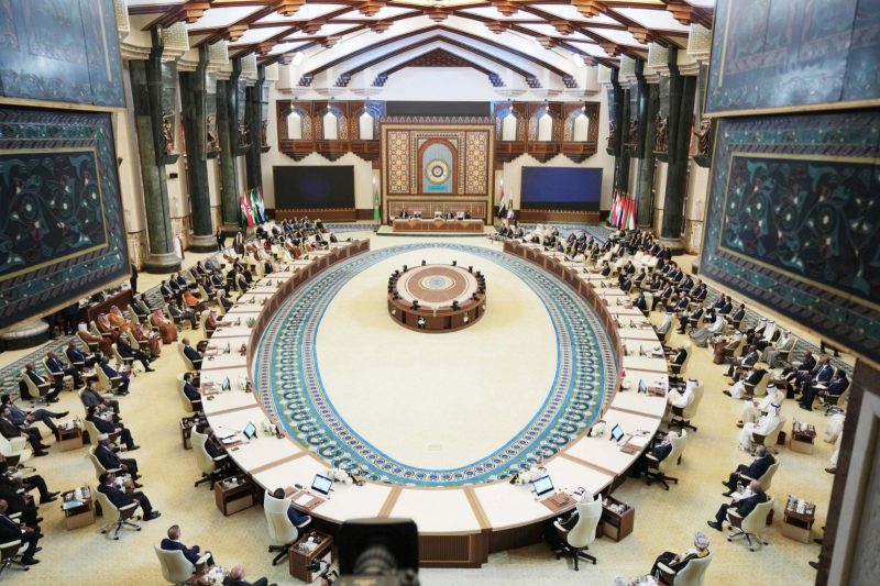 Sayyid Shihab leads Oman's delegation to the Arab Summit in Baghdad