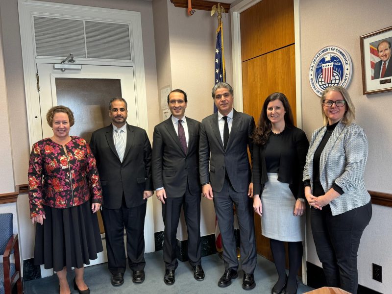 واشنطن: السفير يلتقي وكيل وزارة التجارة الأمريكية