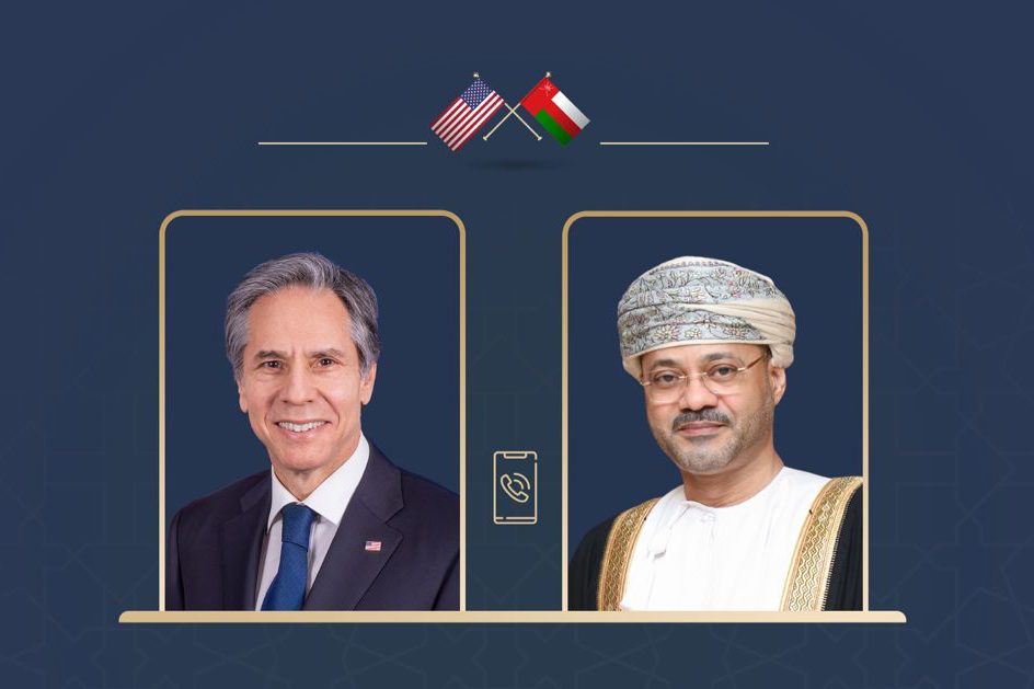 sayid-badr-makes-a-phone-call-with-his-American-counterpart