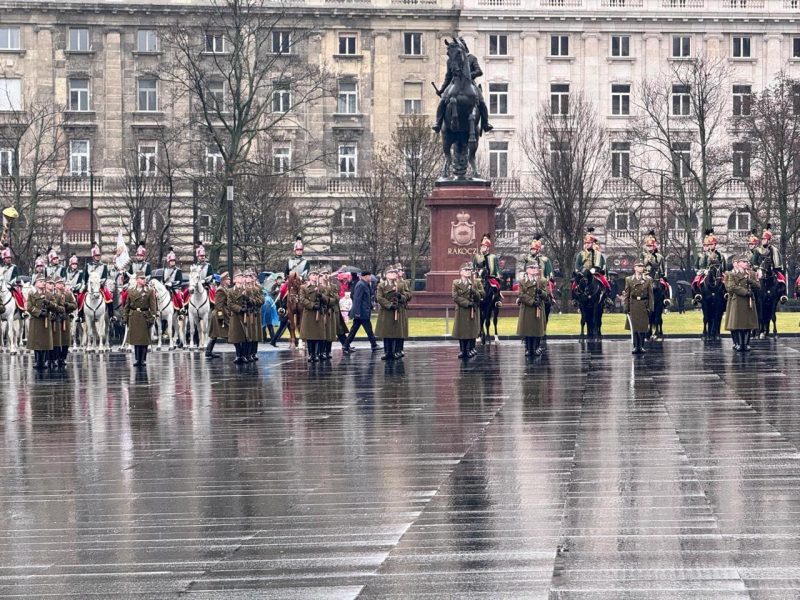 المجر: سفير سلطنة عُمان يشارك في احتفال يوم الاستقلال