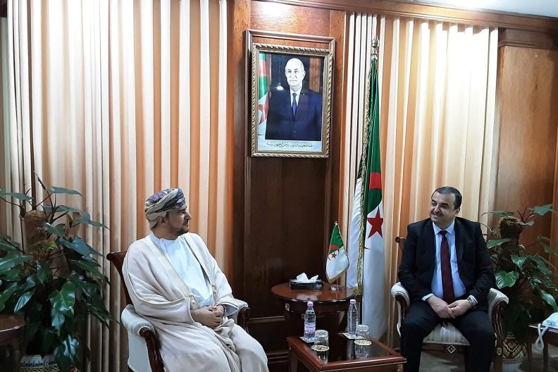 الجزائر: وزير المحروقات يستقبل سفير سلطنة عمان