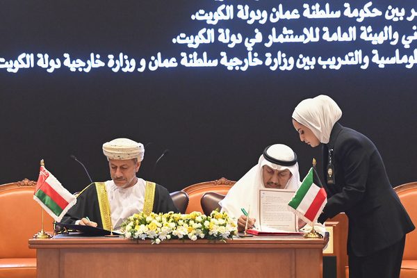 The Sultanate of Oman and Kuwait sign 4 memorandums of understanding in various fields