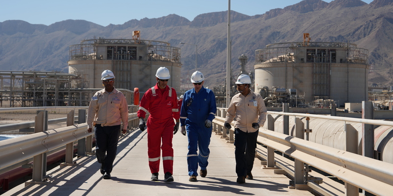 تصدير أول شحنة غاز طبيعي مسال إلى شركة شل بموجب العقود الجديدة