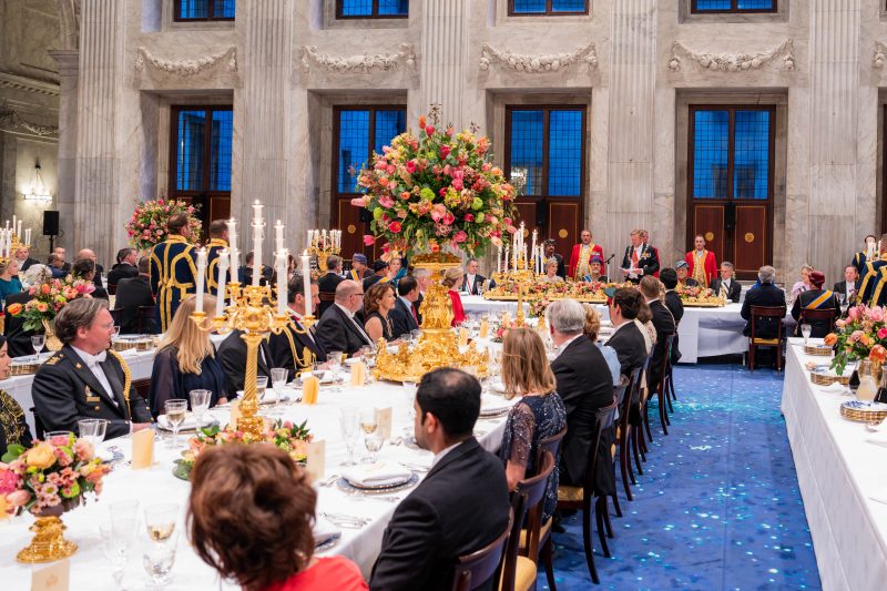 King of the Netherlands holds dinner in honour of His Majesty
