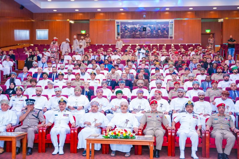 ويُعد هذا الحدث إنجازاً وطنياً غير مسبوق، حيث تم الكشف عن طائرة شحن ثقيل تم تجميعها بالكامل في سلطنة عُمان، وتمتاز بقدرات تشغيلية تضع سلطنة عمان في صدارة المشهد اللوجستي الإقليمي.